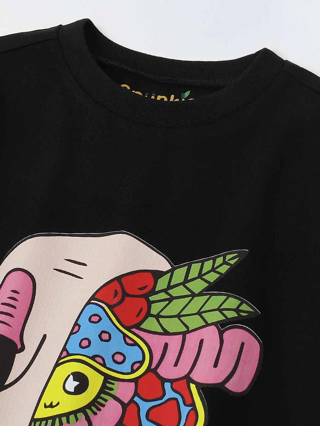 Black Half Sleeve Printed T-shirt - Image 4