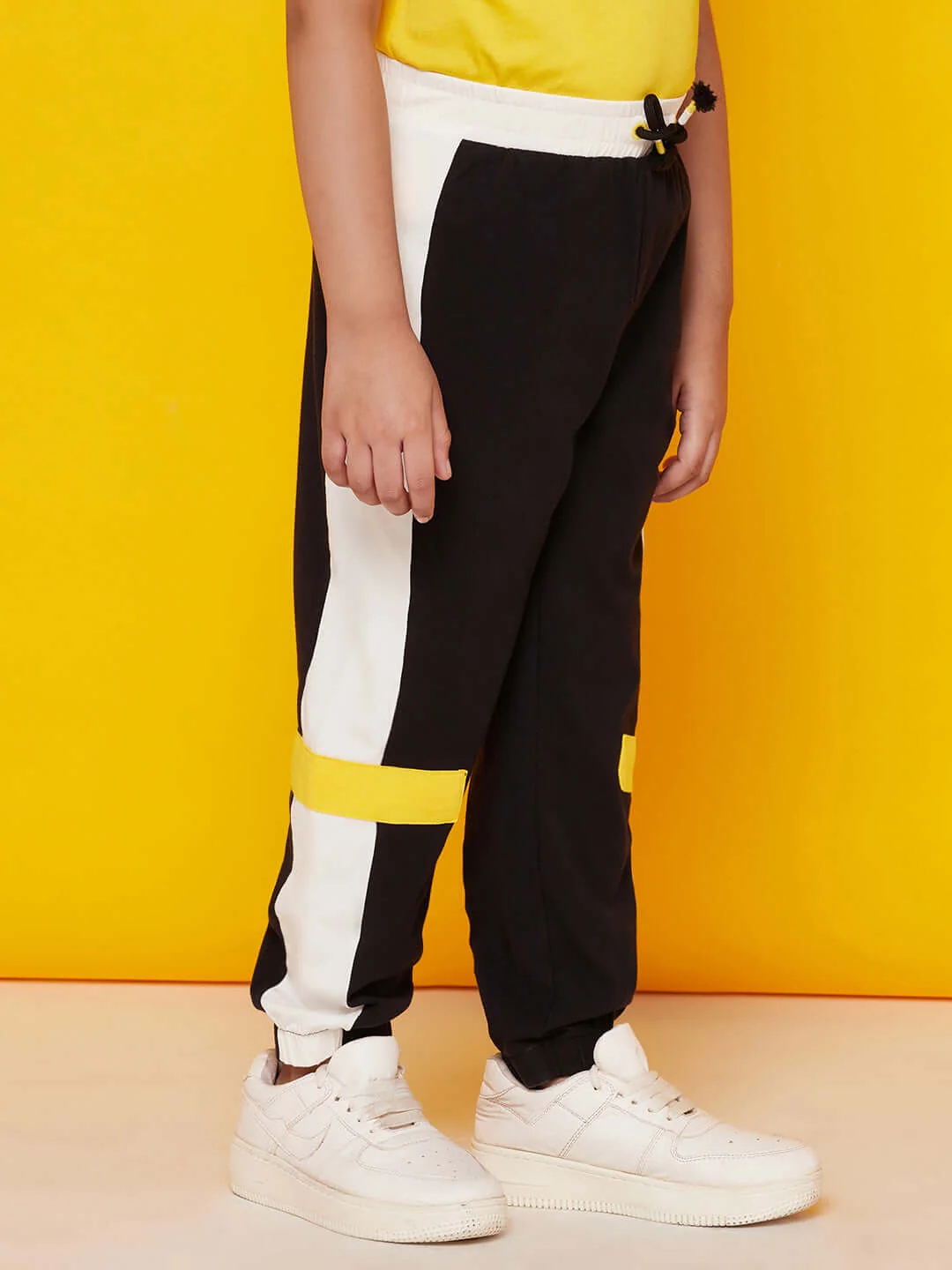 Everyday Black Stretcehd Jogger - Image 3