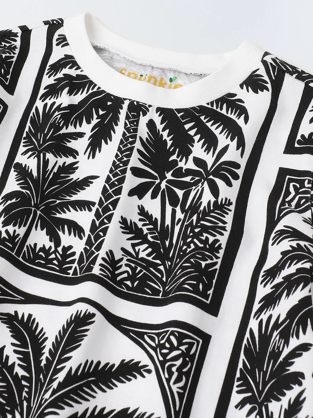 Everyday Tropical Print T-Shirt - Image 3