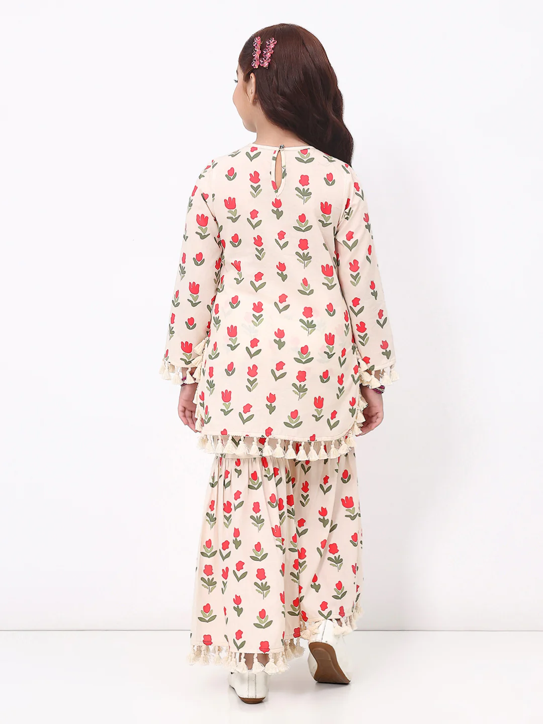 Girls Off white Floral Print Ethnic kurti and sharara Set - Image 4