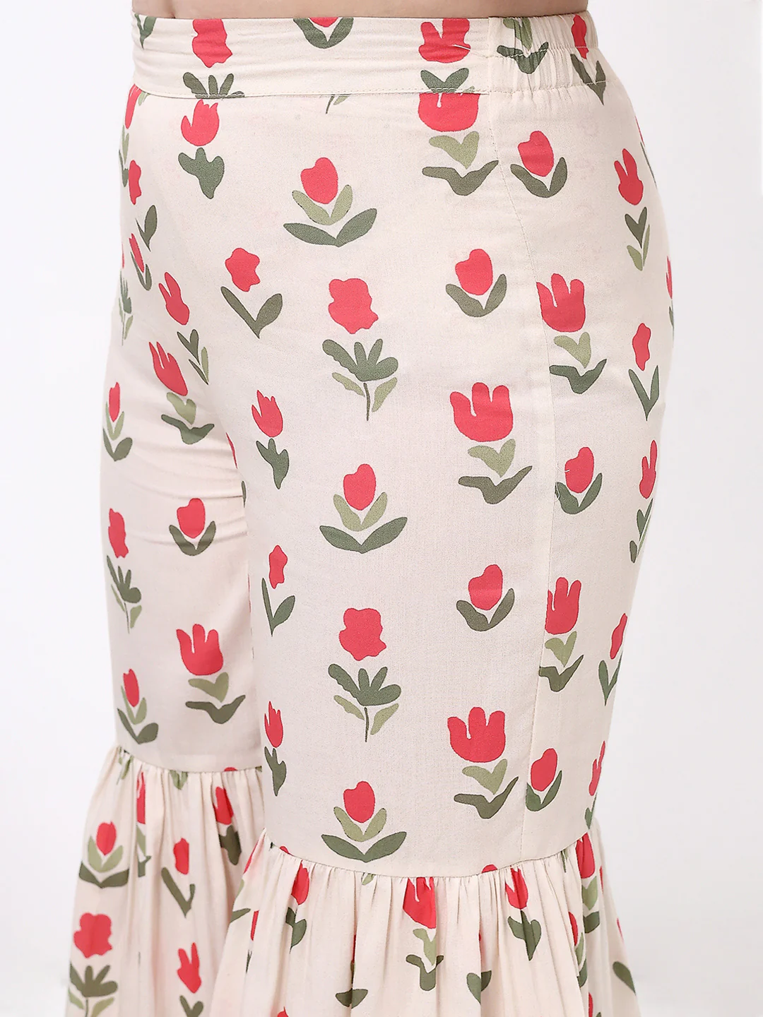 Girls Off white Floral Print Ethnic kurti and sharara Set - Image 6