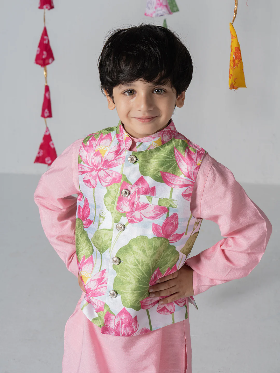 Pink kurta set with lotus print jacket For Boys - Image 3